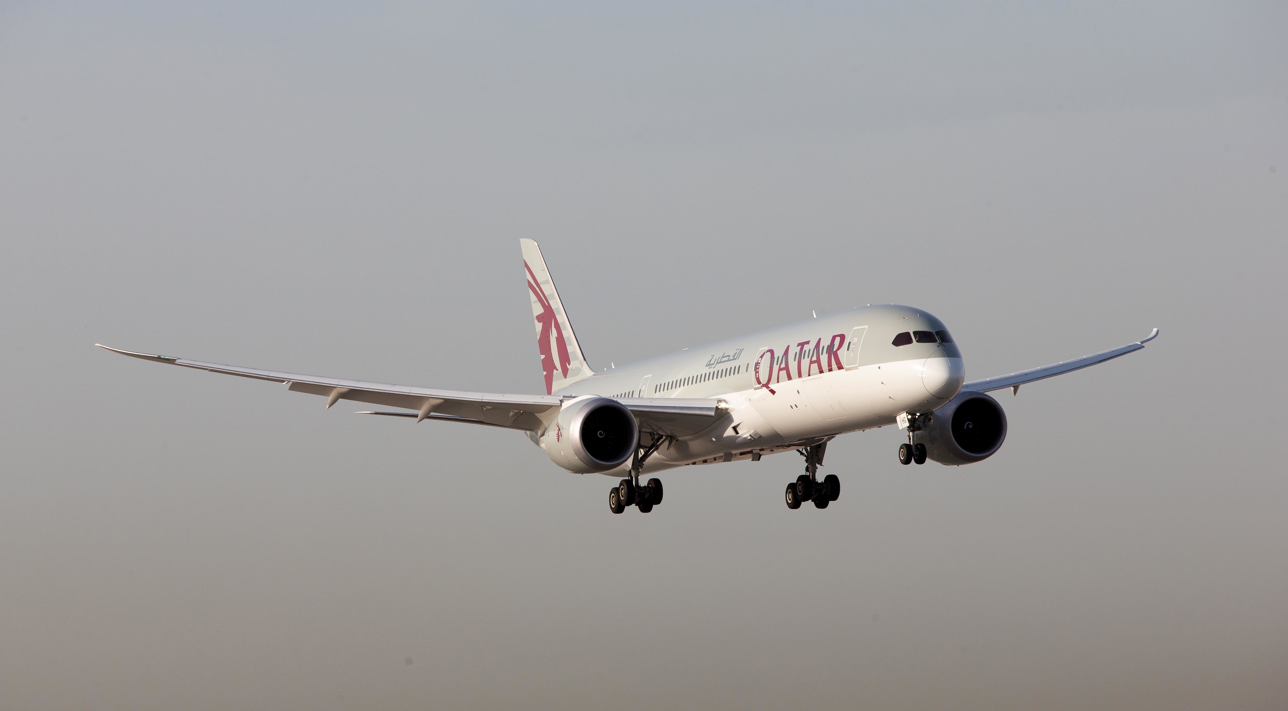 Flight status airways qatar Qatar Airways'